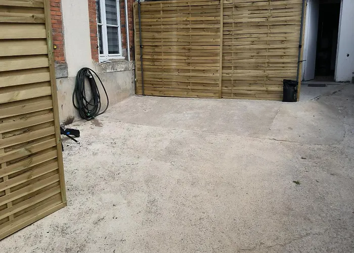 La Nova * La Neuville-aux-Larris